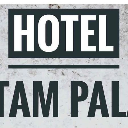 Hotel Pritam Palace , Dhule Exteriér fotografie